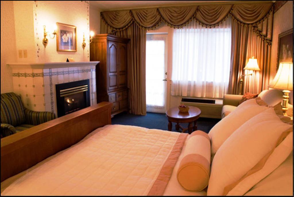 Bavarian Inn เชพเพิร์ดส์ทาวน์ ภายนอก รูปภาพ