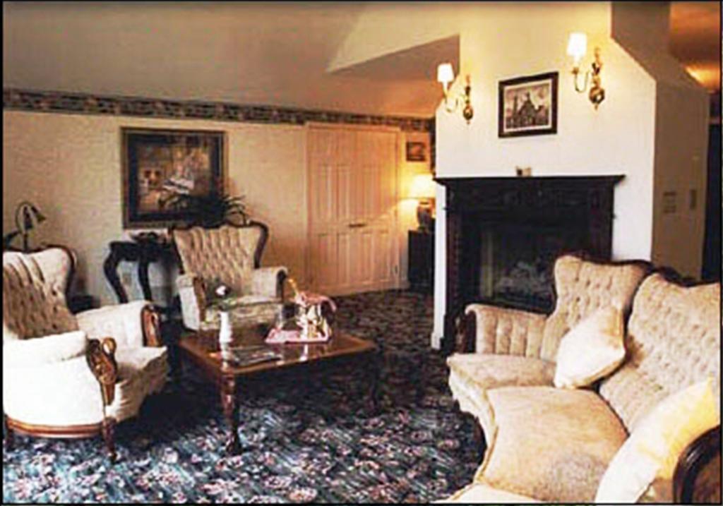 Bavarian Inn เชพเพิร์ดส์ทาวน์ ภายนอก รูปภาพ